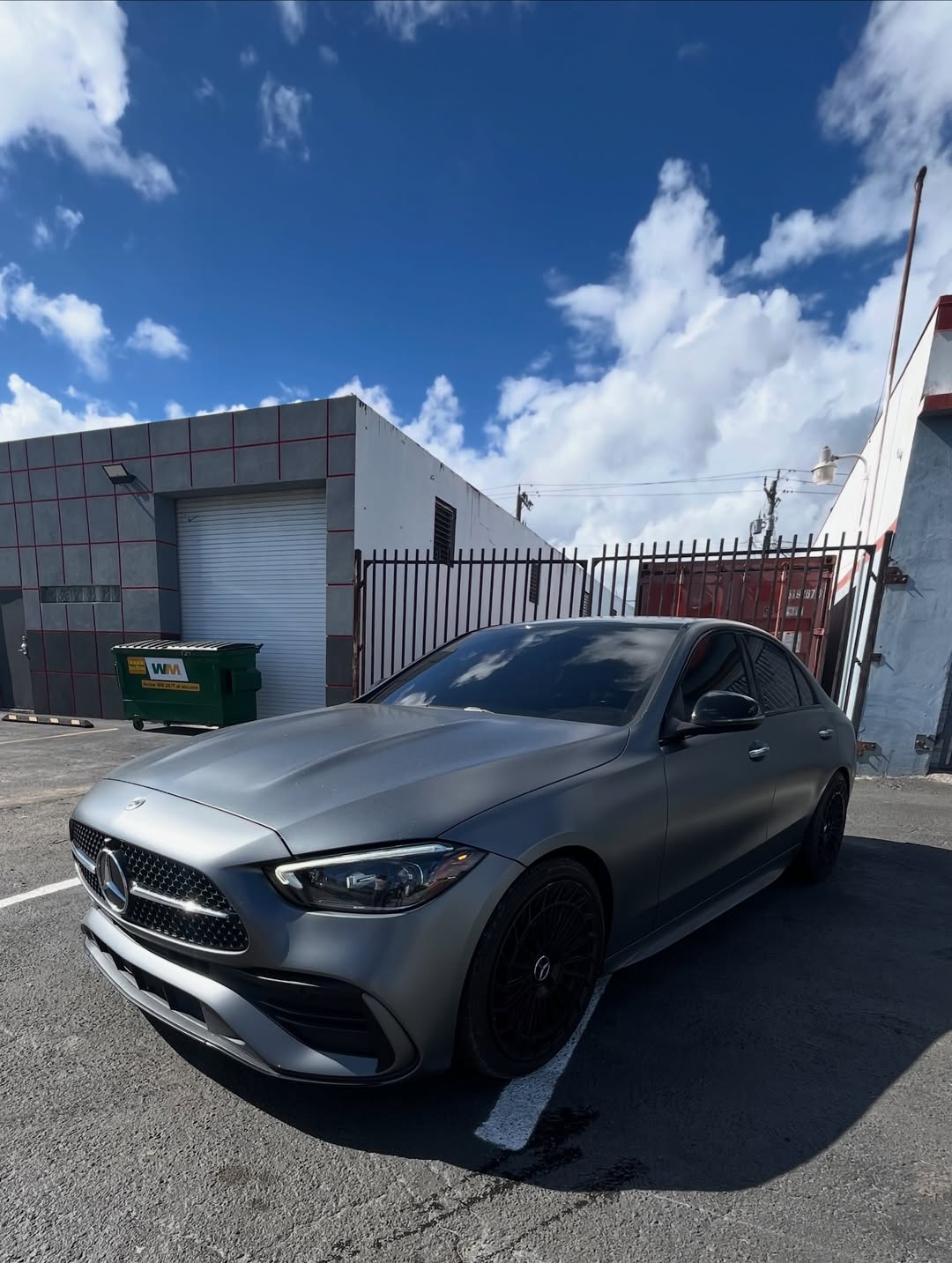 2025 MERCEDES-BENZ C300 (AMG PACKAGE)